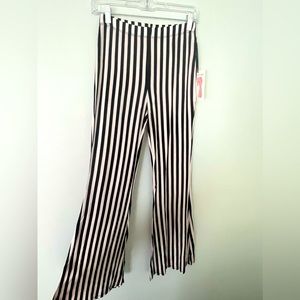 Forever 21 black and white striped bell bottoms in size Medium.